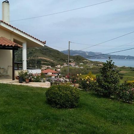 Villa Roses-Mourteri Exterior foto